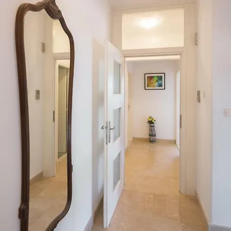 Alba Amazing Location Beach Apartment Biograd Na Moru