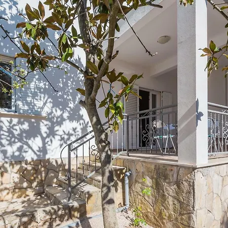 Alba Amazing Location Beach Apartment Biograd Na Moru
