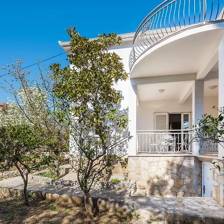 Apartment Alba Amazing Location Beach