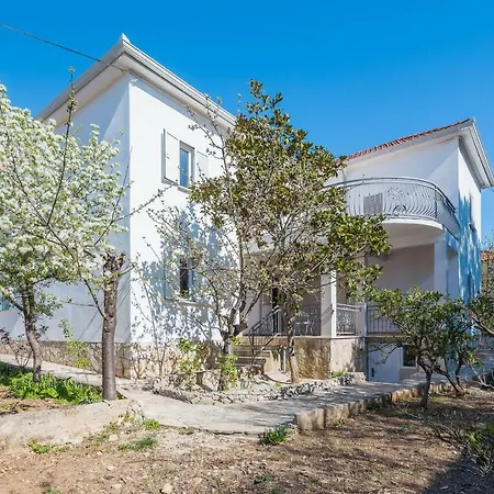 Alba Amazing Location Beach Apartment