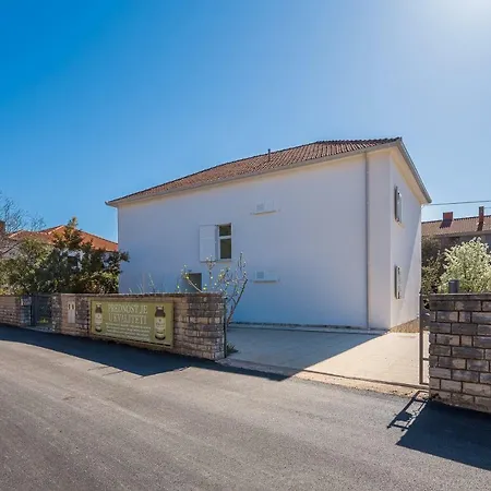 Alba Amazing Location Beach Apartment